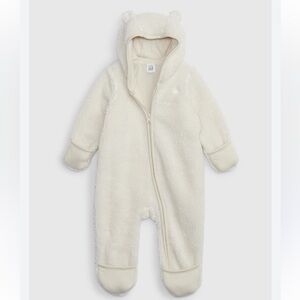 Baby GAP Cream Fleece Baby Footie